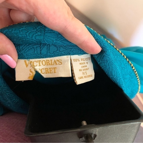 VICTORIA'S SECRET Gold Label Vintage Blue Green Satin Robe Sleepwear Loungewear - Picture 7 of 7